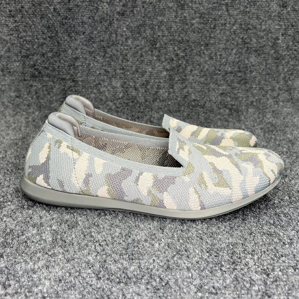 Clarks Carly Dream Flats Women's Size 7 Green Camo Cloudsteppers Slip On Shoes